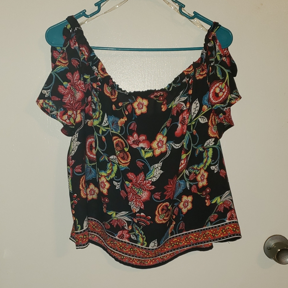 L By&By Off-Shoulder Top